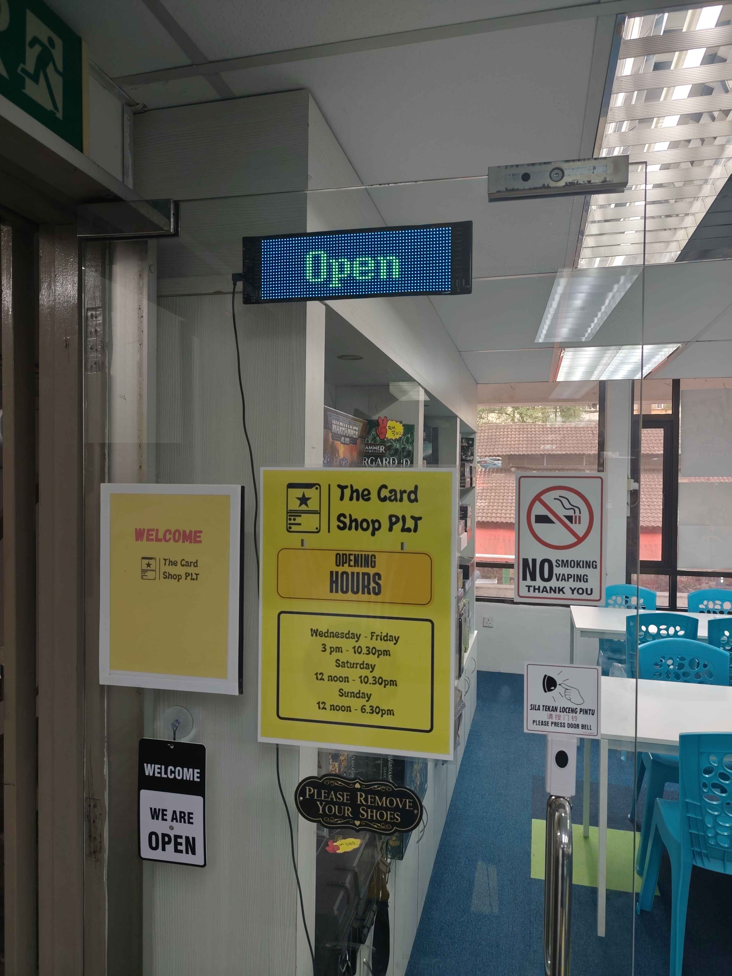 Open Holidays & Late Hours